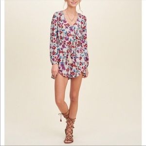 P235 Hollister Floral Faux Wrap Long Sleeve Romper